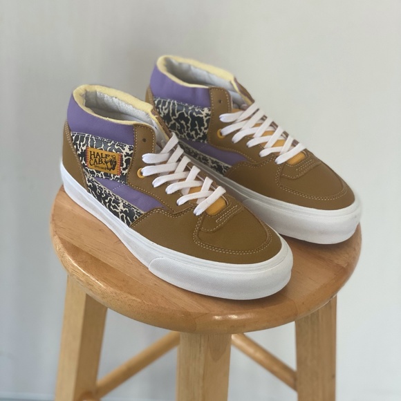 Vans Other - VANS SNEAKERS